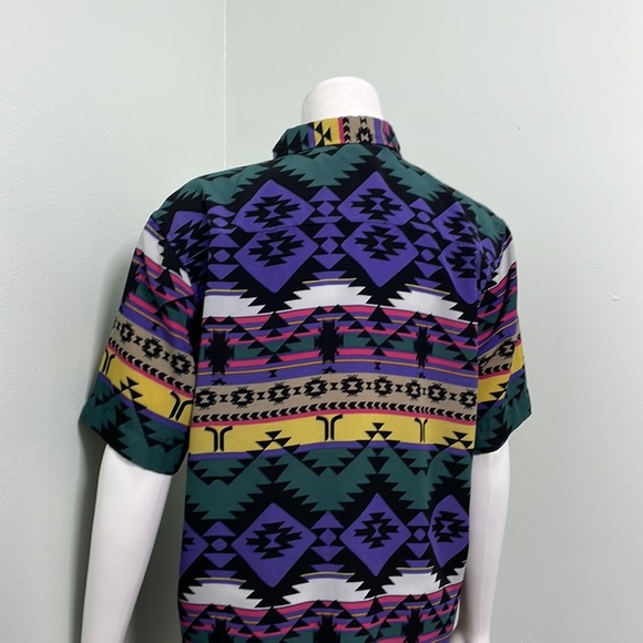 Wesc Oden Southwestern Blanket Print Collared Short-Sleeve Button-Down Shirt - Picture 5 of 9